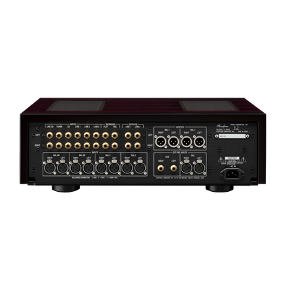 C-3900 | Préamplificateur