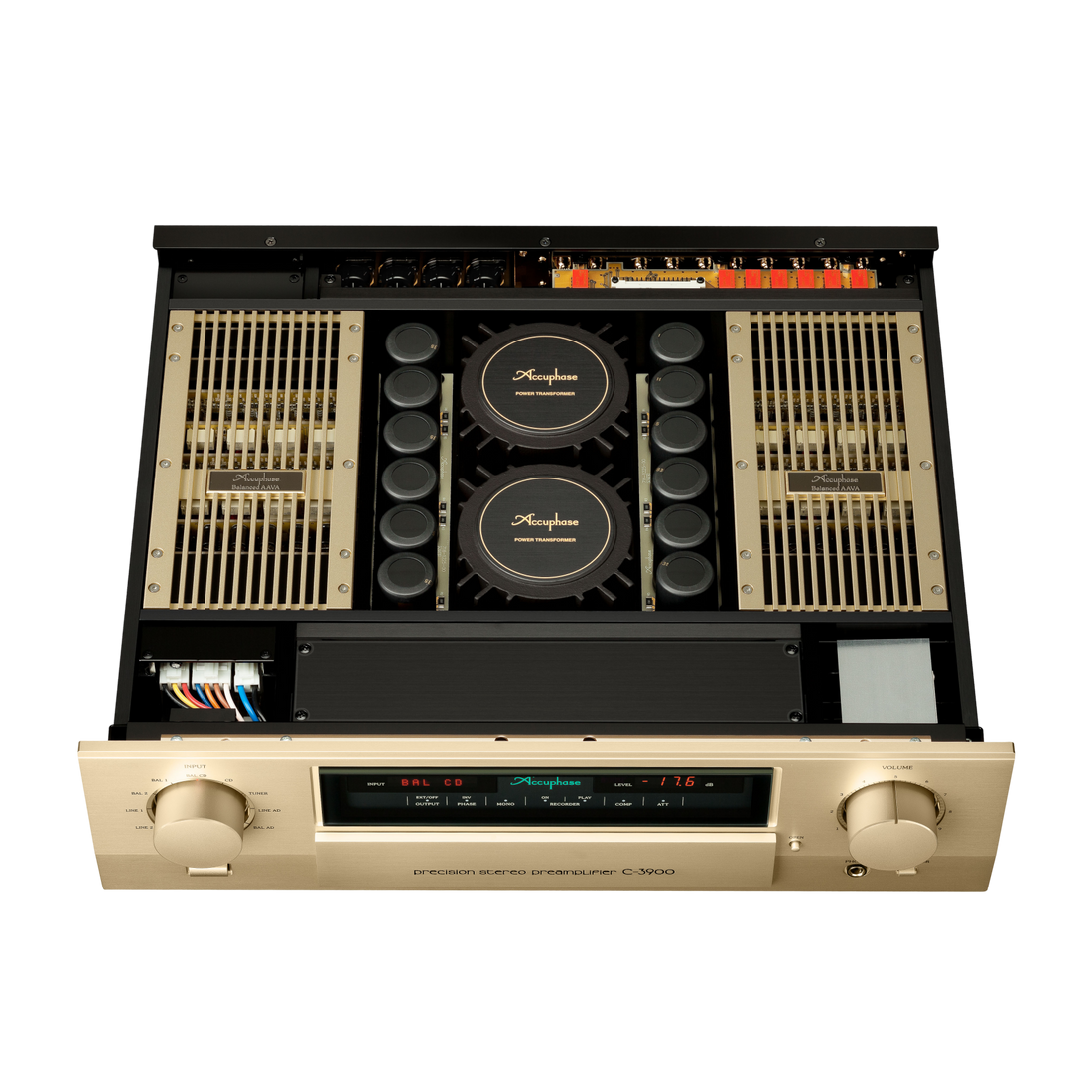 C-3900 | Préamplificateur