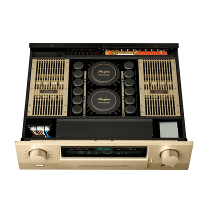 C-3900 | Préamplificateur